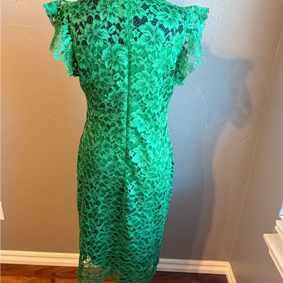 Enfocus Studio Vibrant Green Lace Midi Dress - Picture 2 of 3